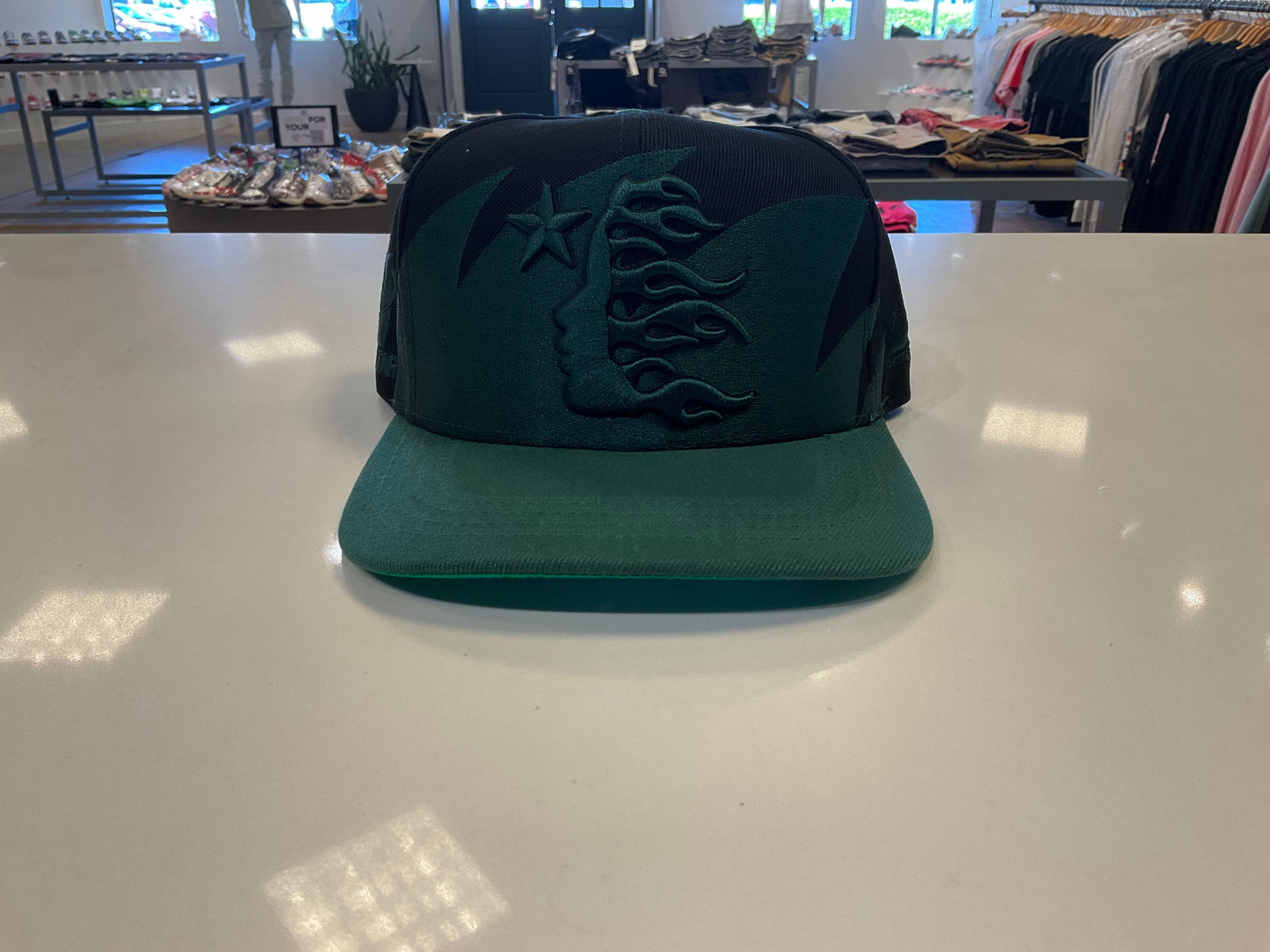 Hellstar Sharktooth Green/Black